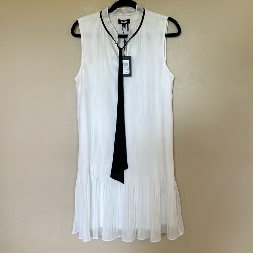 NWT DKNY Ivory Cream & Black Tie-Neck Pleated Sleeveless Shift Dress Sz 14 $139 - Picture 2 of 14